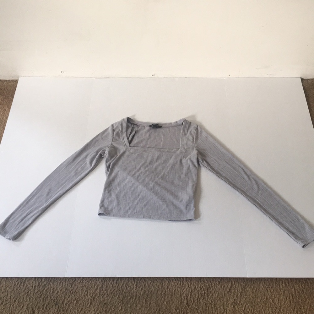 Forever 21 Square Neck Gray Cropped Sweater